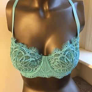 Victoria’s Secret Unlined Turquoise Lace Bra 32DD